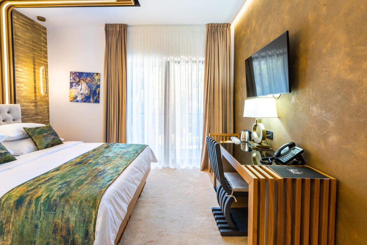 Hotel Ivascu モイセイ エクステリア 写真