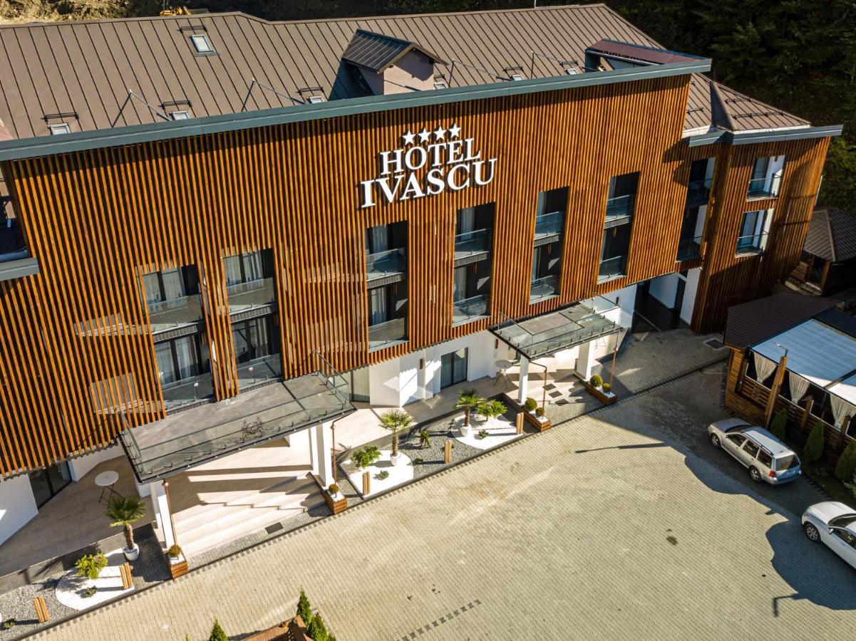 Hotel Ivascu モイセイ エクステリア 写真